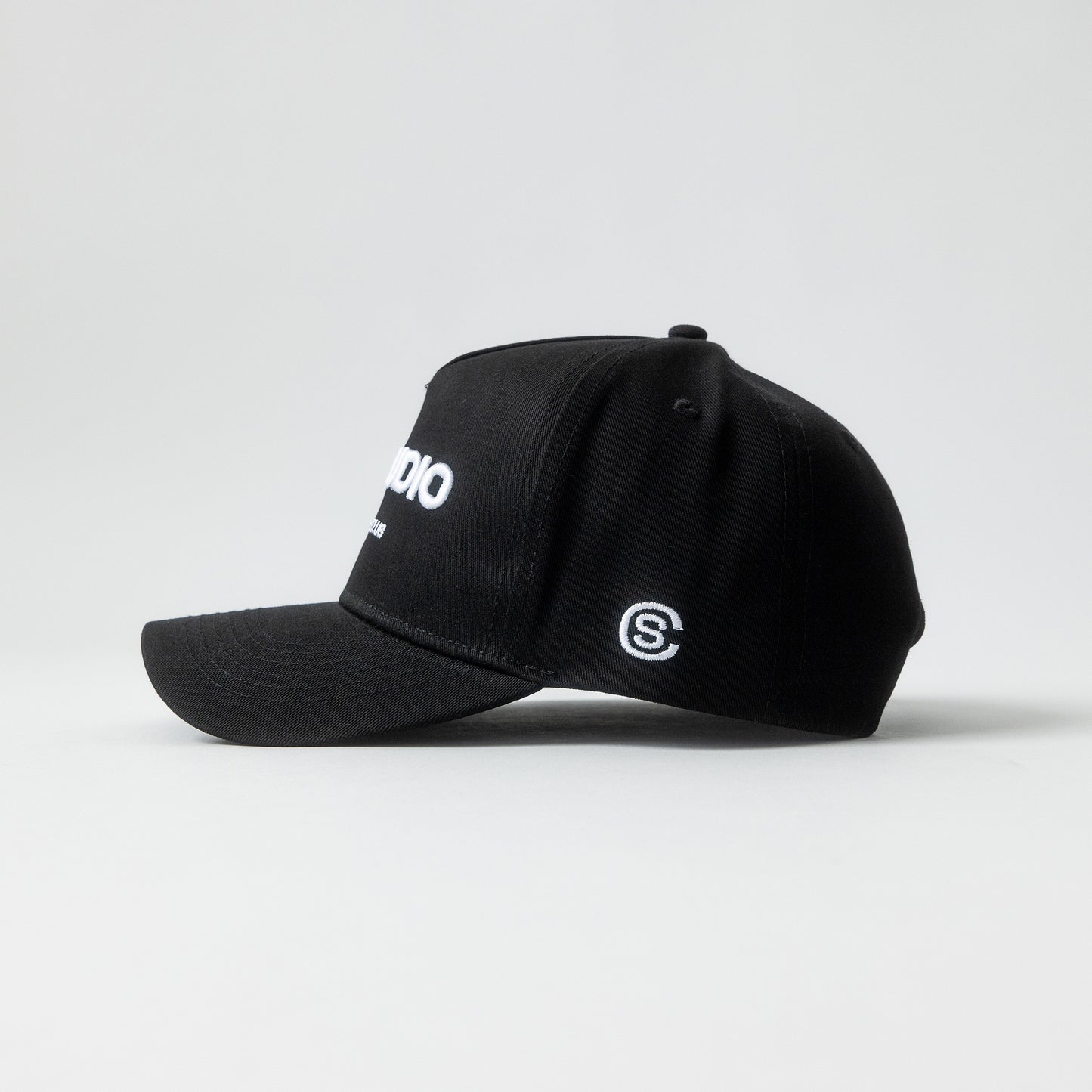 IN STUDIO / JET BLACK